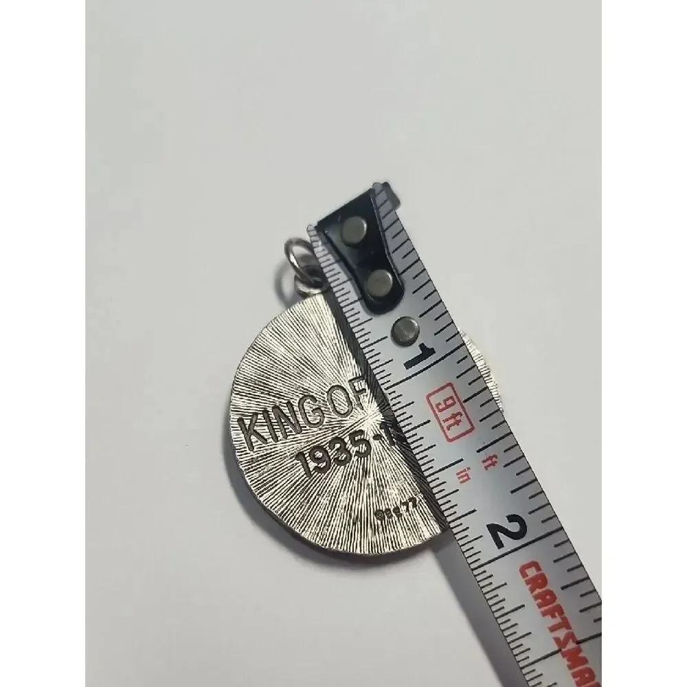 Elvis Pewter Pendant King Of Rock Tribute 1935-1977